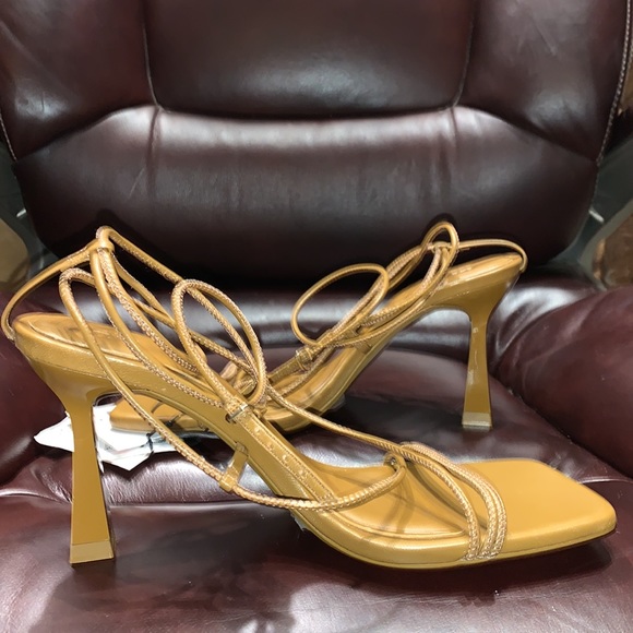 NWT Zara Leather Strappy Sandals - Picture 8 of 16